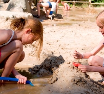 De rotswaterspeeltuin